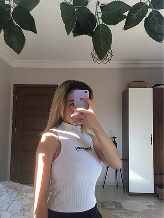 Bershka Boğazlı kolsuz bershka