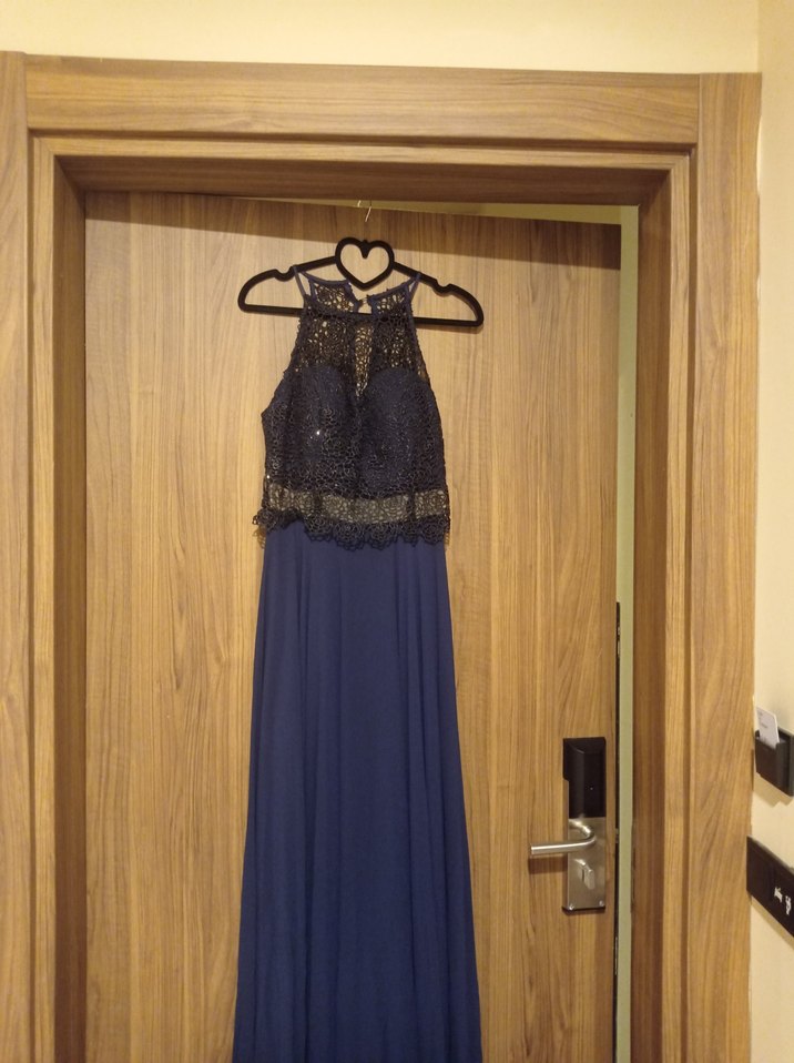 Dantel Detaylı Lacivert Uzun Abiye Elbise - Görsel 2