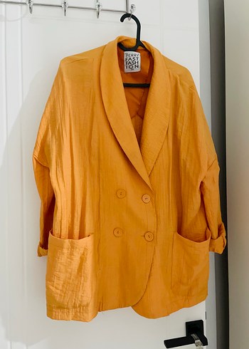 Sarı Düğmeli Kadın Keten Midi Blazer