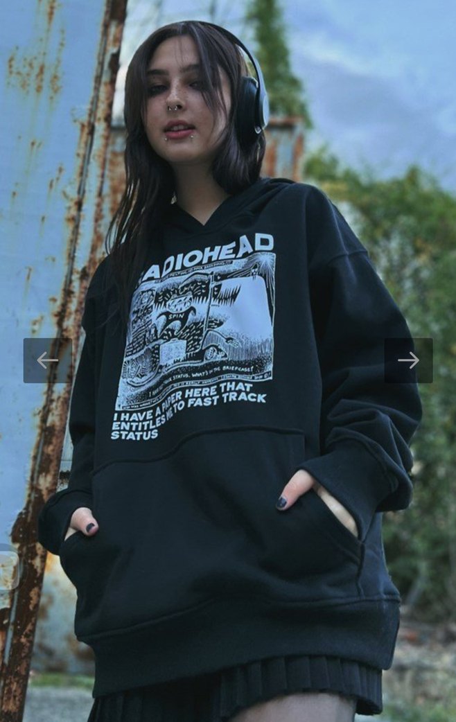 Siyah Kapüşonlu Baskılı Sweatshirt - Görsel 2