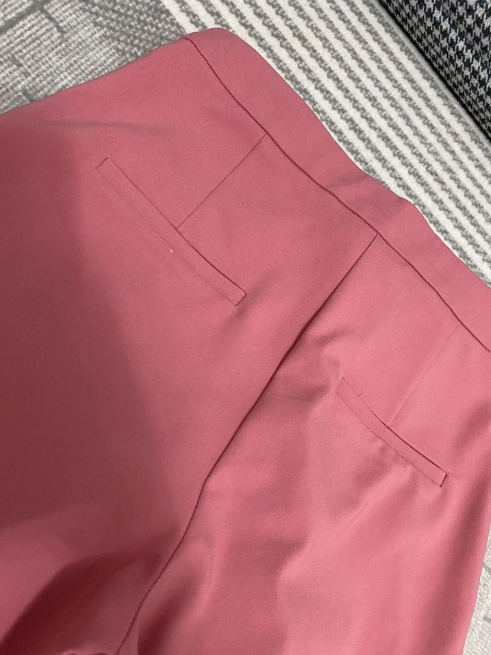 Pembe Kemerli Kısa Kadın Kumaş Pantolon - Görsel 3