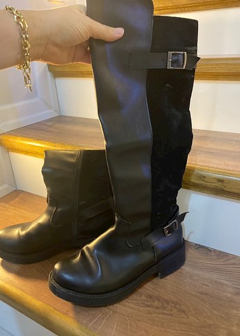 Kadın Siyah Deri Kemerli Çizme - Görsel 3
