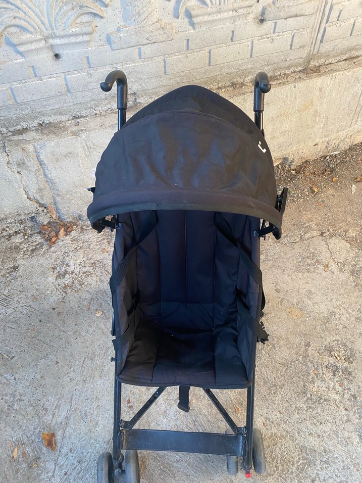 Siyah Bebek Arabası - Görsel 2