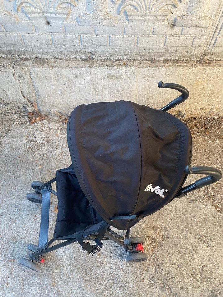 Siyah Bebek Arabası - Görsel 4