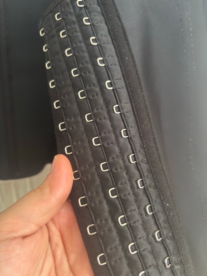 Siyah şekillendirici Korse - Görsel 2