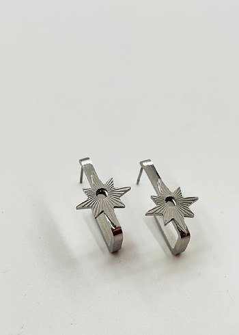 Gri Kısa Tokalı Minimalist Küpe