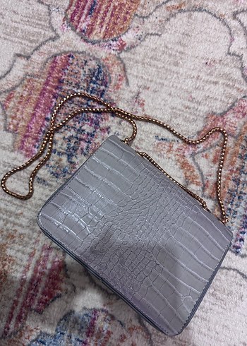 Gri Yılan Desenli Zincir Detaylı Deri Kadın Çanta - Görsel 5