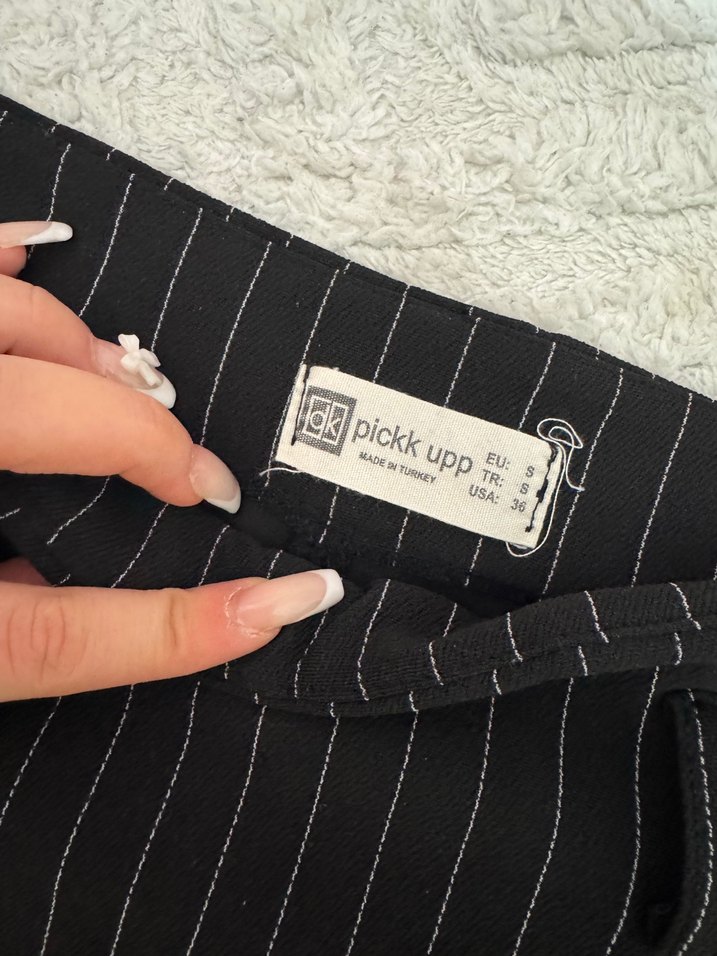 Çizgili Siyah Pilili Mini Etek - Görsel 3