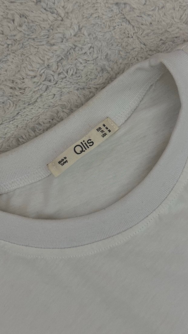 Kemer Detaylı Beyaz Denim Kadın Tişört - Görsel 4