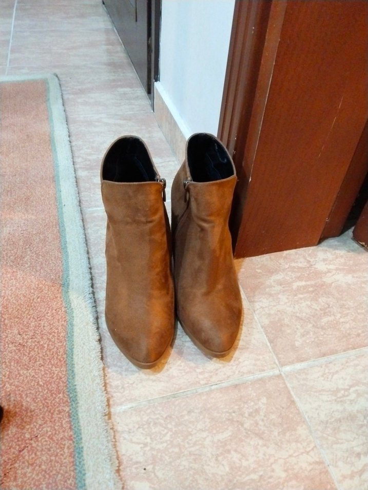 Kadın Kahverengi Süet Dolgu Topuklu Bot - Görsel 2