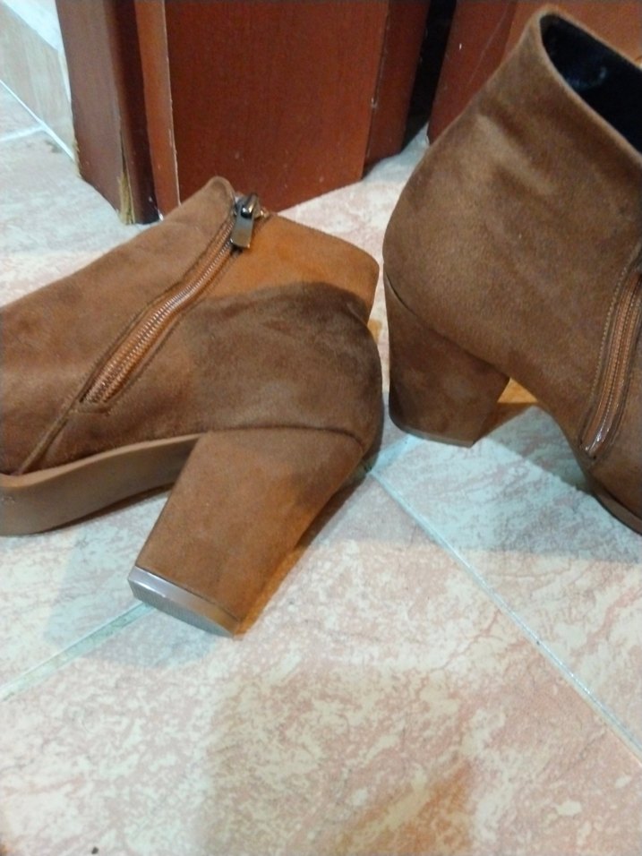 Kadın Kahverengi Süet Dolgu Topuklu Bot - Görsel 5