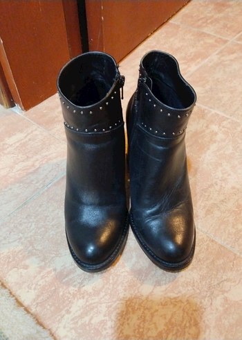 Siyah Deri Kadın Topuklu Bot - Görsel 7