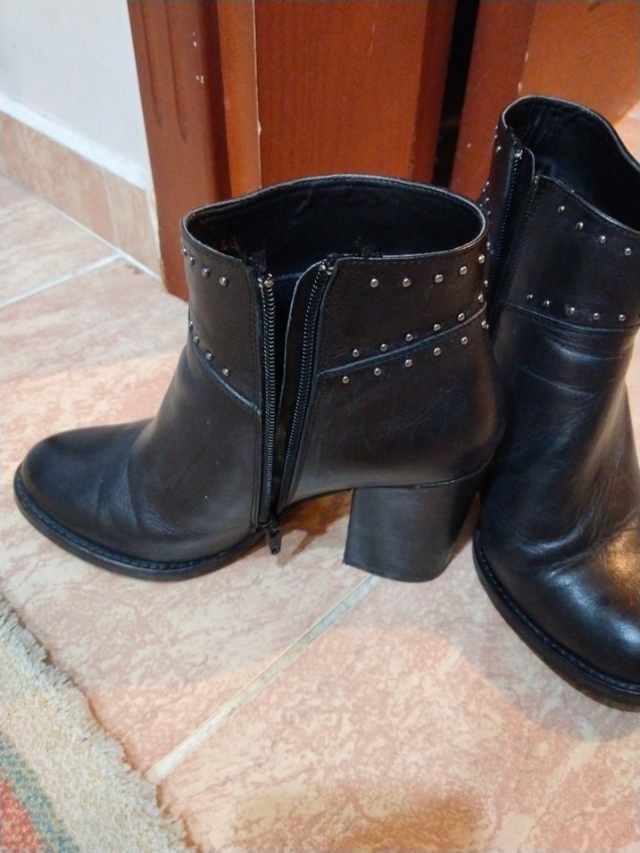 Siyah Deri Kadın Topuklu Bot - Görsel 3
