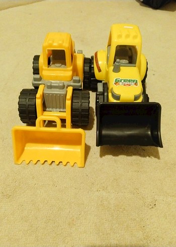 Sarı Renkli İki Oyuncak İş Makinesi - Görsel 3