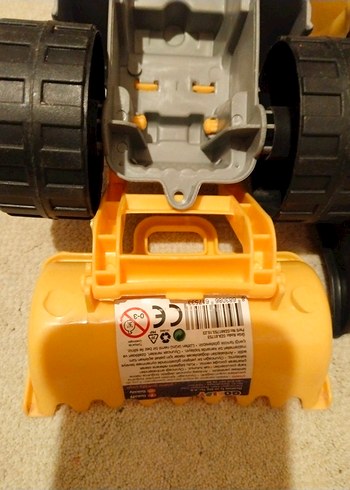 Sarı Renkli İki Oyuncak İş Makinesi - Görsel 6