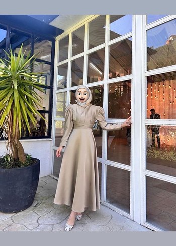 Bej Drapeli Uzun Kollu Uzun Elbise - Görsel 3