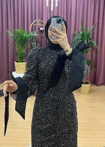 Uzun, Puantiyeli Siyah Drapeli Abiye Elbise - Görsel 4