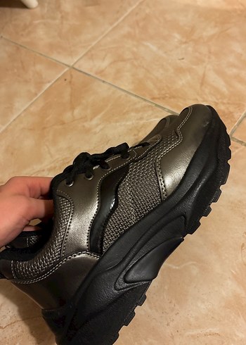 Dantel Detaylı Yılan Desenli Platform Spor Ayakkabı - Görsel 2