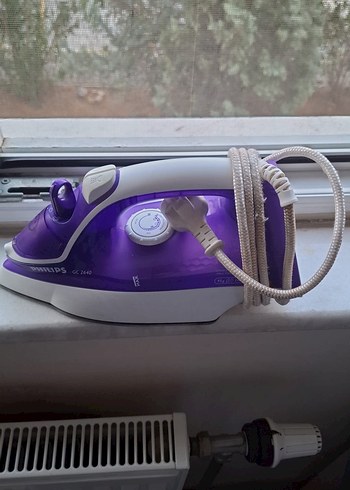 Mor Parlak Philips Ütü GC 2640