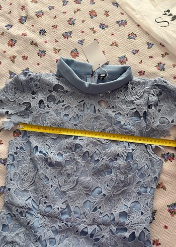 Mavi Dantel İşlemeli Elbise - Görsel 4