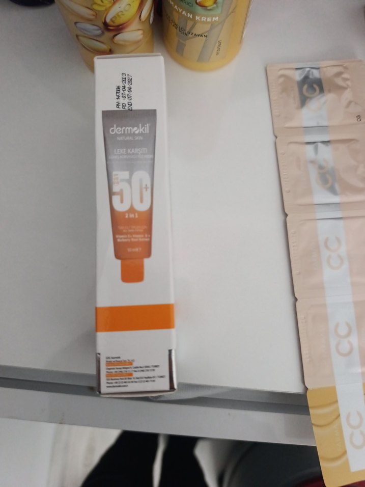 Dermokil Leke Karşıtı Güneş Koruyucu Yüz Kremi SPF 50+ - Görsel 2