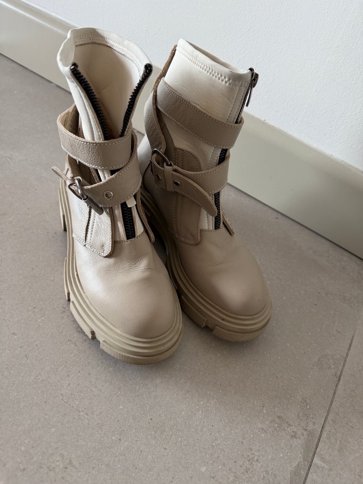 Taş Rengi Hakiki Deri Kadın Bot - Görsel 3