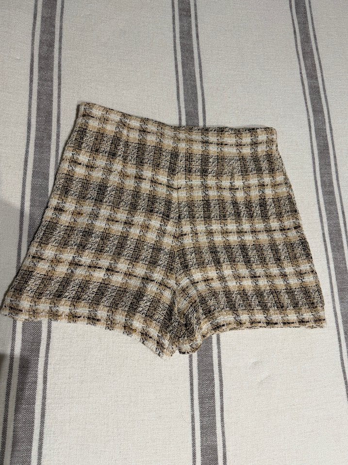 Zara Tüvit Şort Etek small - Görsel 2