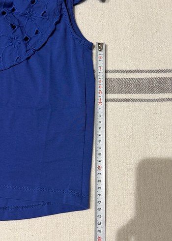 Mango koyu mavi küpür detaylı tek kol tişört - Görsel 6