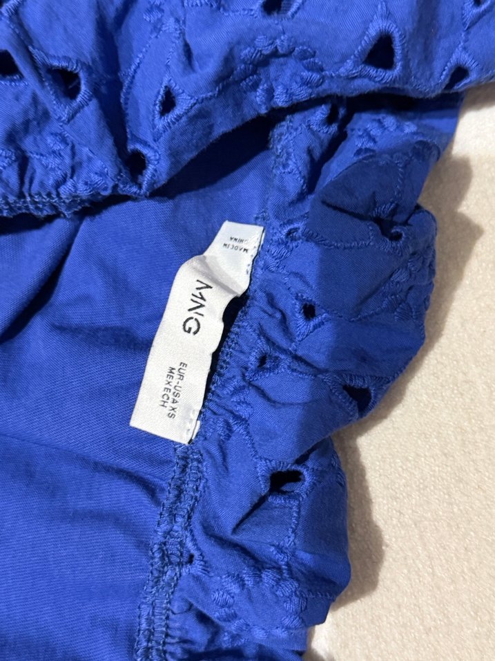 Mango koyu mavi küpür detaylı tek kol tişört - Görsel 4