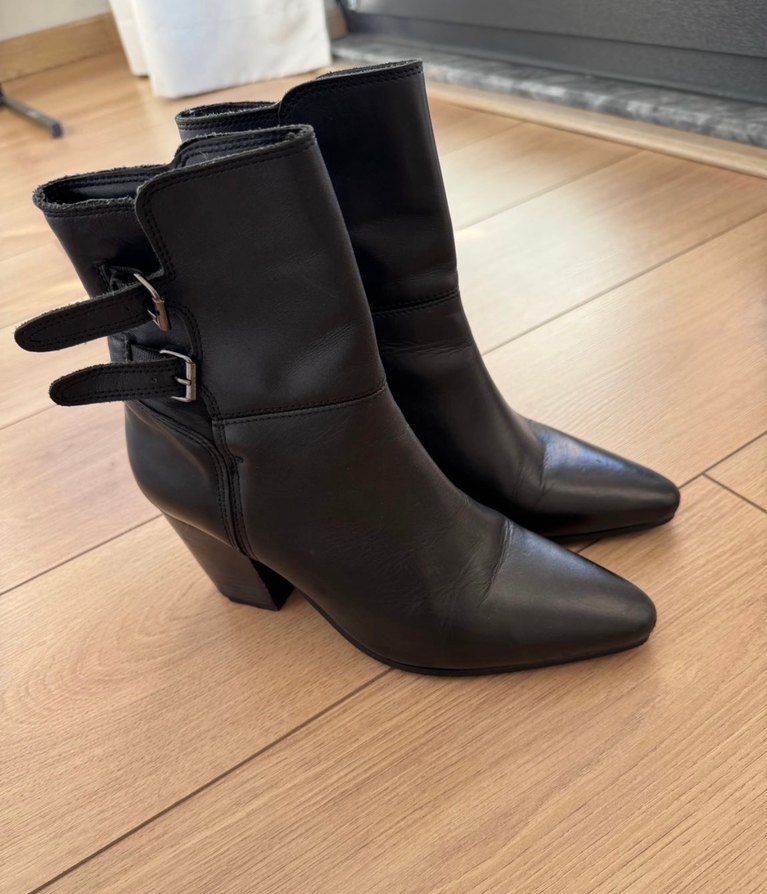 Kemer Detaylı Mango 37 Siyah Deri Topuklu Kadın Bot - Görsel 5