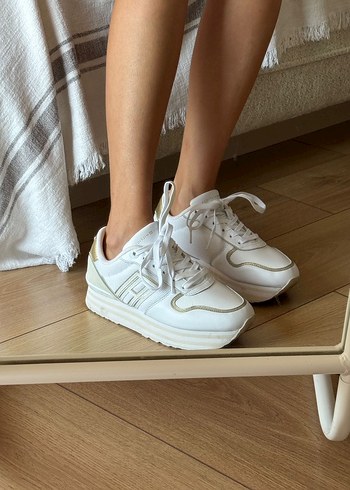 Beyaz Bağcıklı Tommy Platform Kadın Spor Ayakkabı