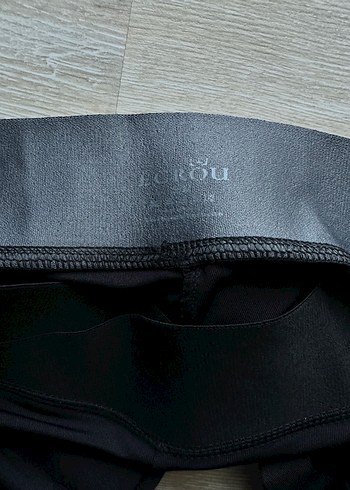 Siyah Kadın Sporcu Taytı - Görsel 3