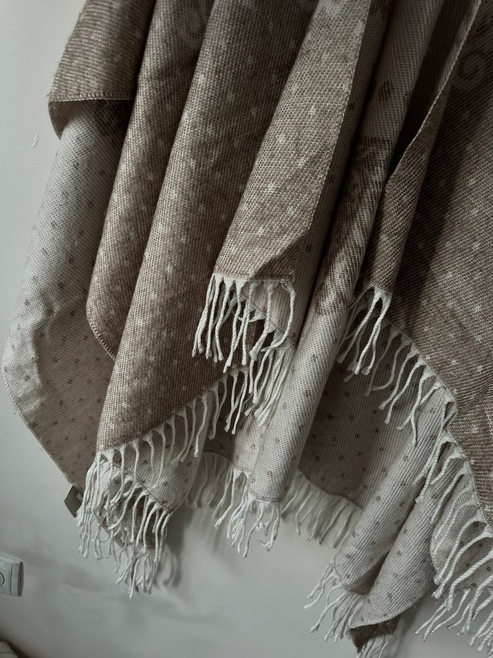 Nakışlı Bej Yün Kadın Panço - Görsel 5