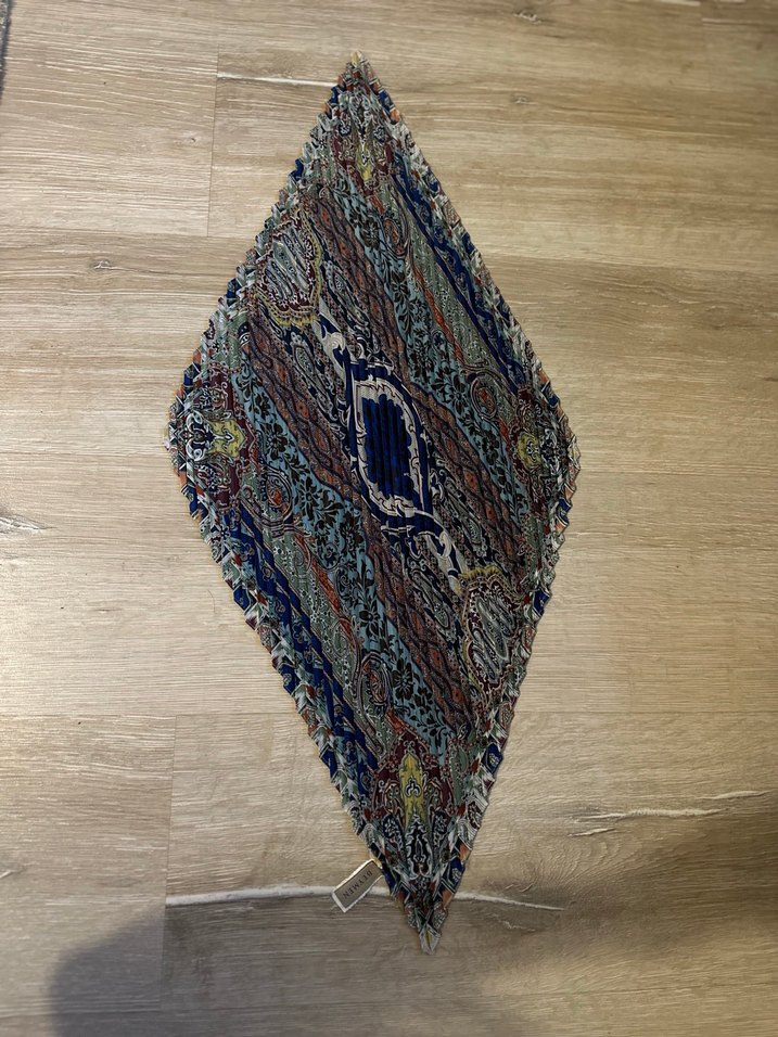 Beymen Marka Kendinden Katlı Çok Renkli Kadın Fular - Görsel 4