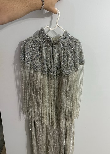 V Yaka İşlemeli Boncuklu Midi Elbise - Görsel 11