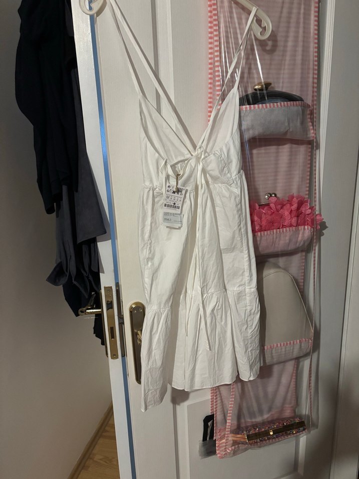 Stradivarius Beyaz Askılı Midi Kot Elbise - Görsel 3