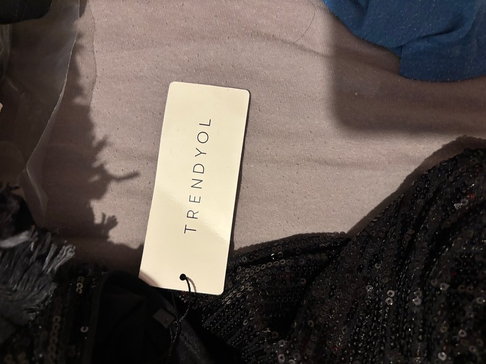 Payetli Siyah Yüksek Yakalı Mini Abiye Elbise - Görsel 3