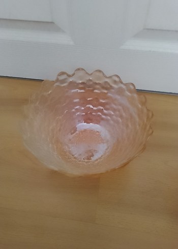 Diğer Pastel Bej Dalgalı Kenarlı Kase