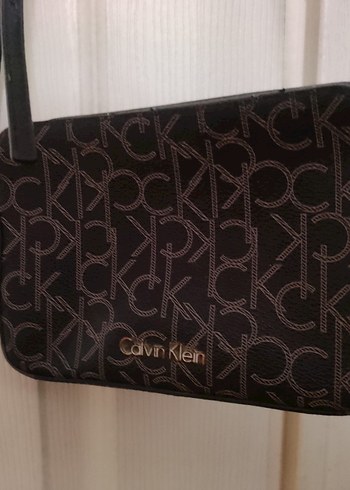 Siyah Deri Calvin Klein Kol Çantası