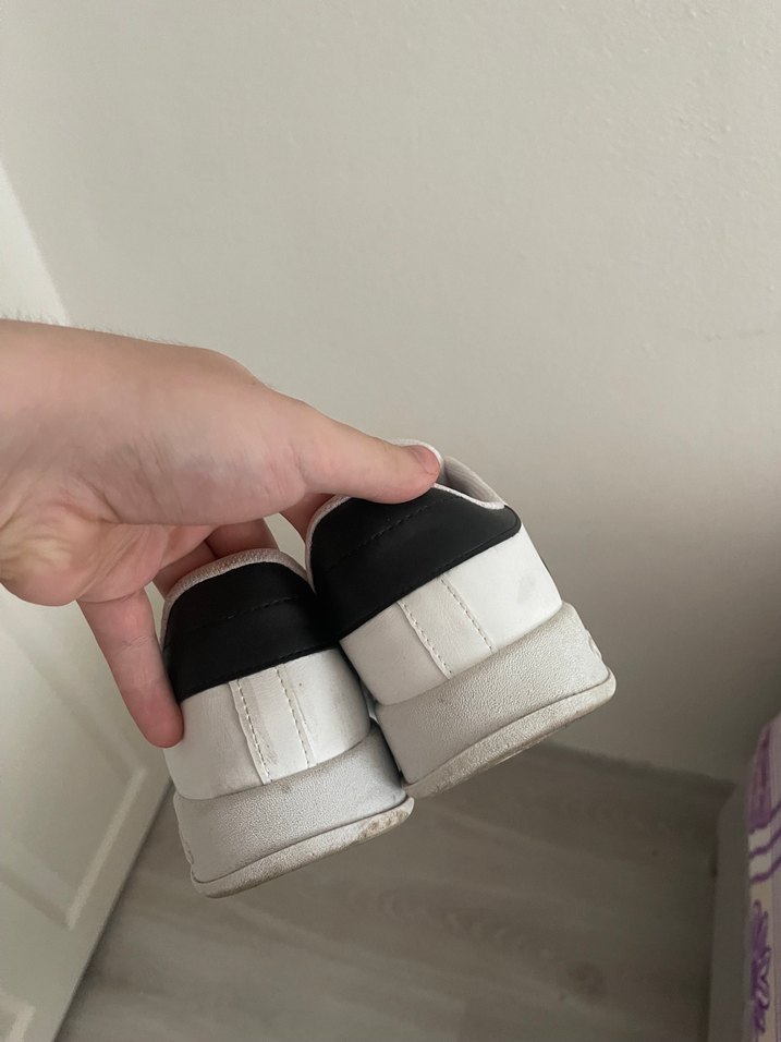 Beyaz Adidas Erkek Spor Ayakkabı - Görsel 3