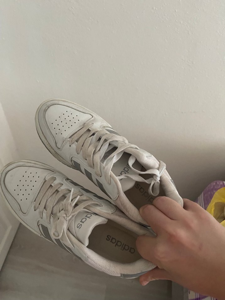 Adidas Beyaz Bağcıklı Erkek Spor Ayakkabı - Görsel 3