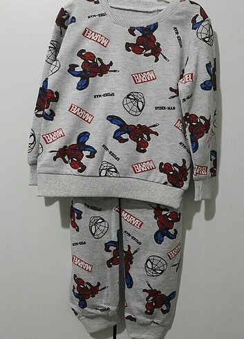 Pijama Takımı. 3/10 yaş arası mevcuttur 