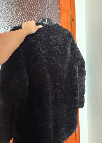 Siyah Uzun Kollu Kadın Suni Kürk Ceket - Görsel 2