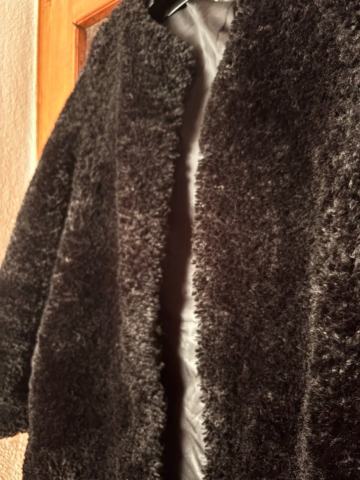 Siyah Uzun Kollu Kadın Suni Kürk Ceket - Görsel 3