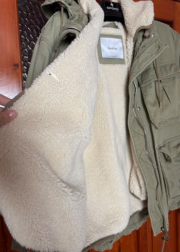 Peluş Detaylı Bej Kamuflaj Kadın Ceket - Görsel 4