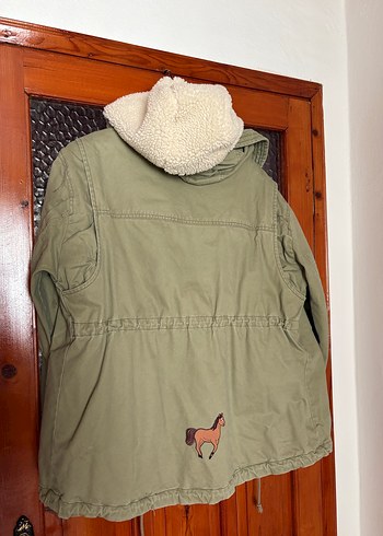 Peluş Detaylı Bej Kamuflaj Kadın Ceket - Görsel 7