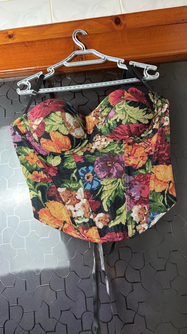 Çiçek Desenli Straplez Mini Bustiyer - Görsel 3