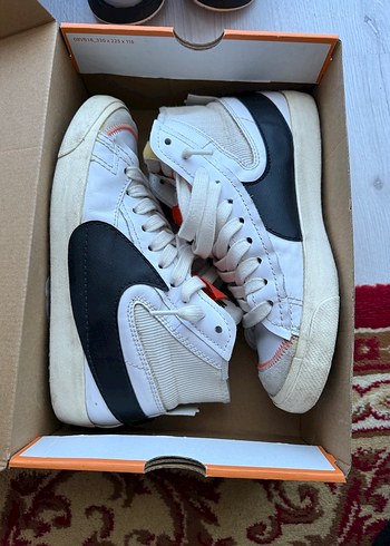 Nike blazer
