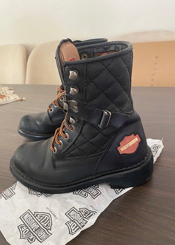 Harley Davidson siyah bot