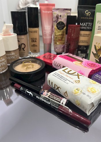 Makyaj seti  tek tek satıyorum - Görsel 2